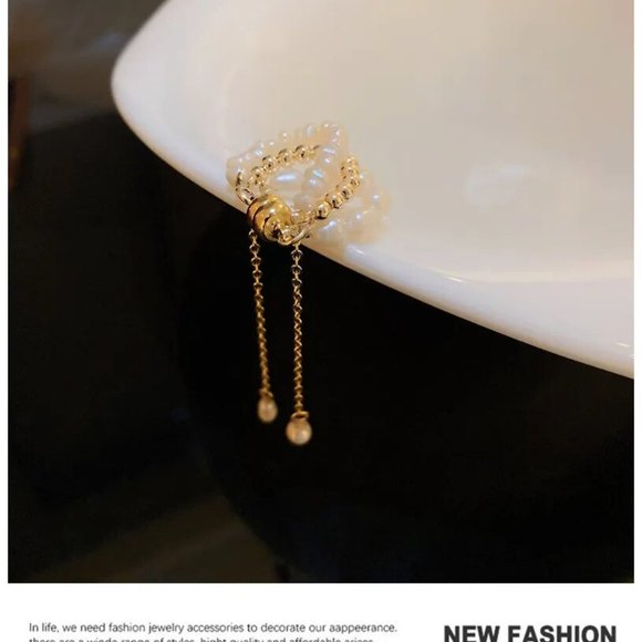 Classic Freshwater Pearl Ear Bone Pendant Magnet Fashion Earrings - Picture 5 of 5